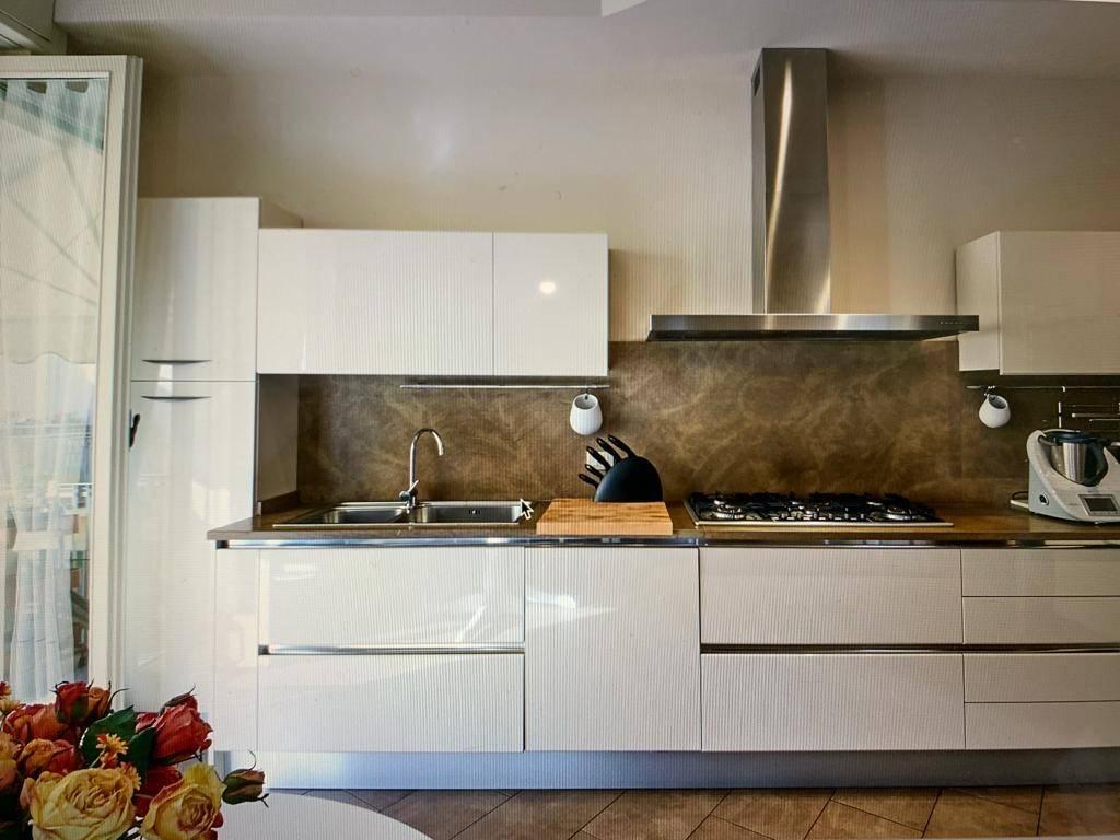 appartamento in vendita a Parma in zona Centro Storico