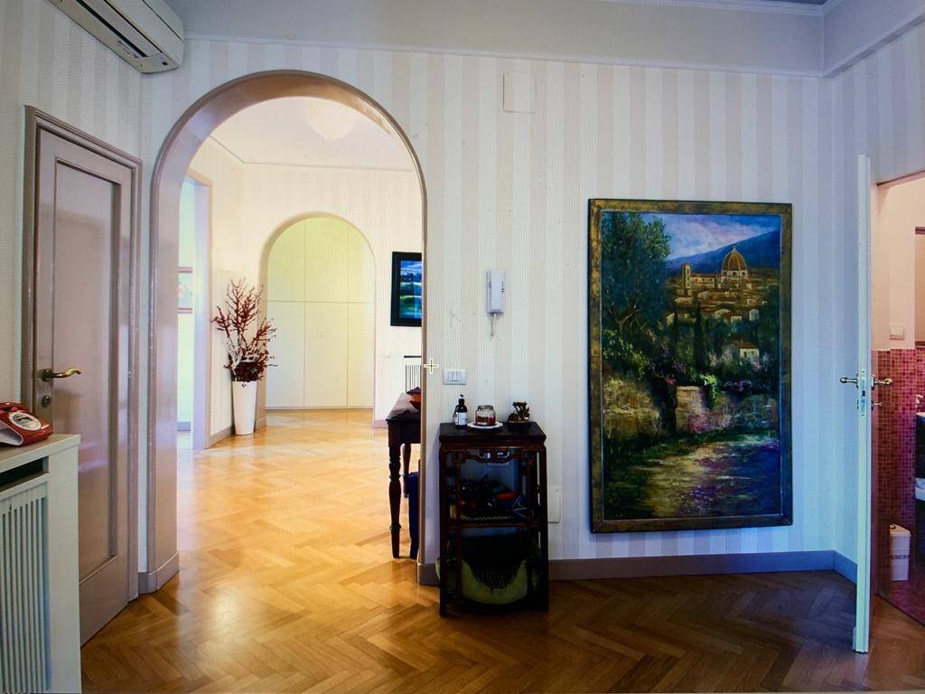 appartamento in vendita a Parma in zona Centro Storico