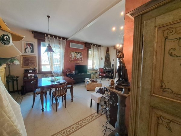 appartamento in vendita a Parma in zona Oltretorrente