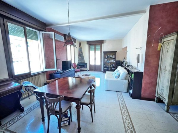 appartamento in vendita a Parma in zona Centro Storico