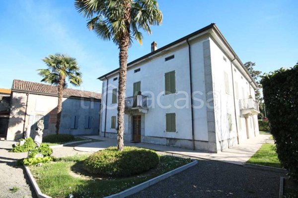 casa indipendente in vendita a Parma in zona Fognano