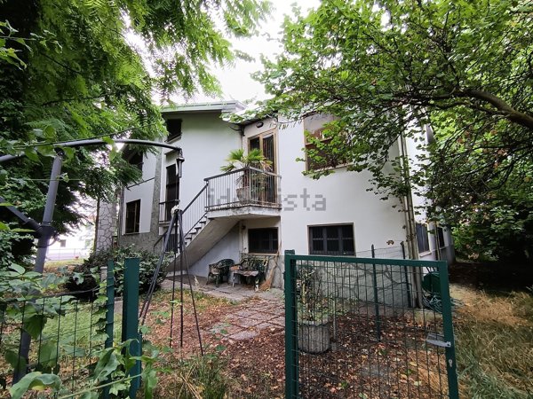 casa indipendente in vendita a Parma