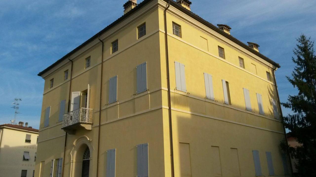 appartamento in vendita a Parma in zona Carignano