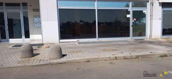 locale commerciale in vendita a Parma in zona San Lazzaro