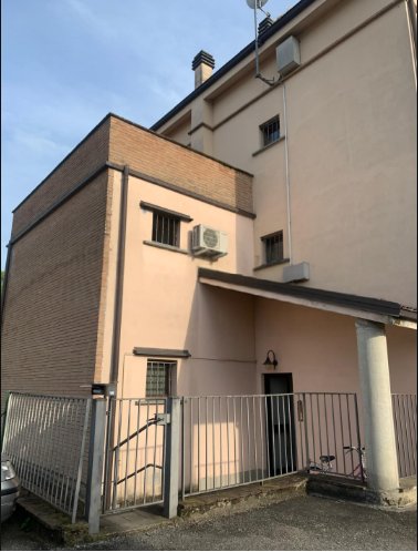appartamento in vendita a Parma in zona Montanara