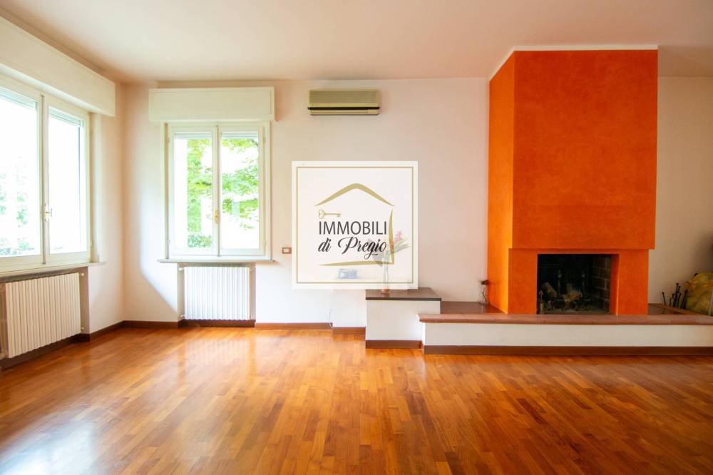 appartamento in vendita a Parma in zona Cittadella