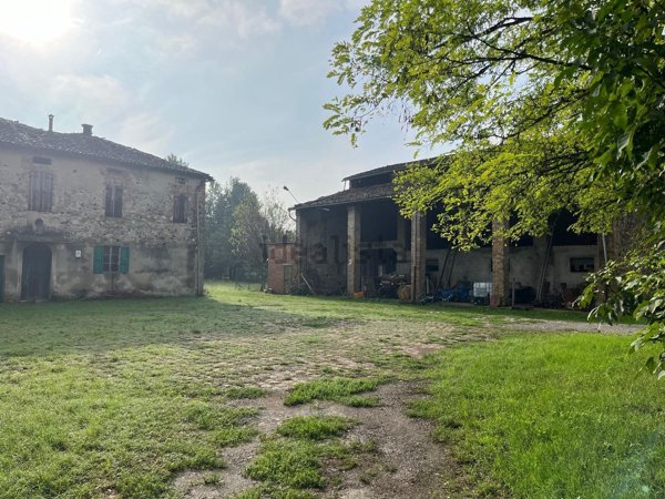 casale in vendita a Parma in zona San Pancrazio