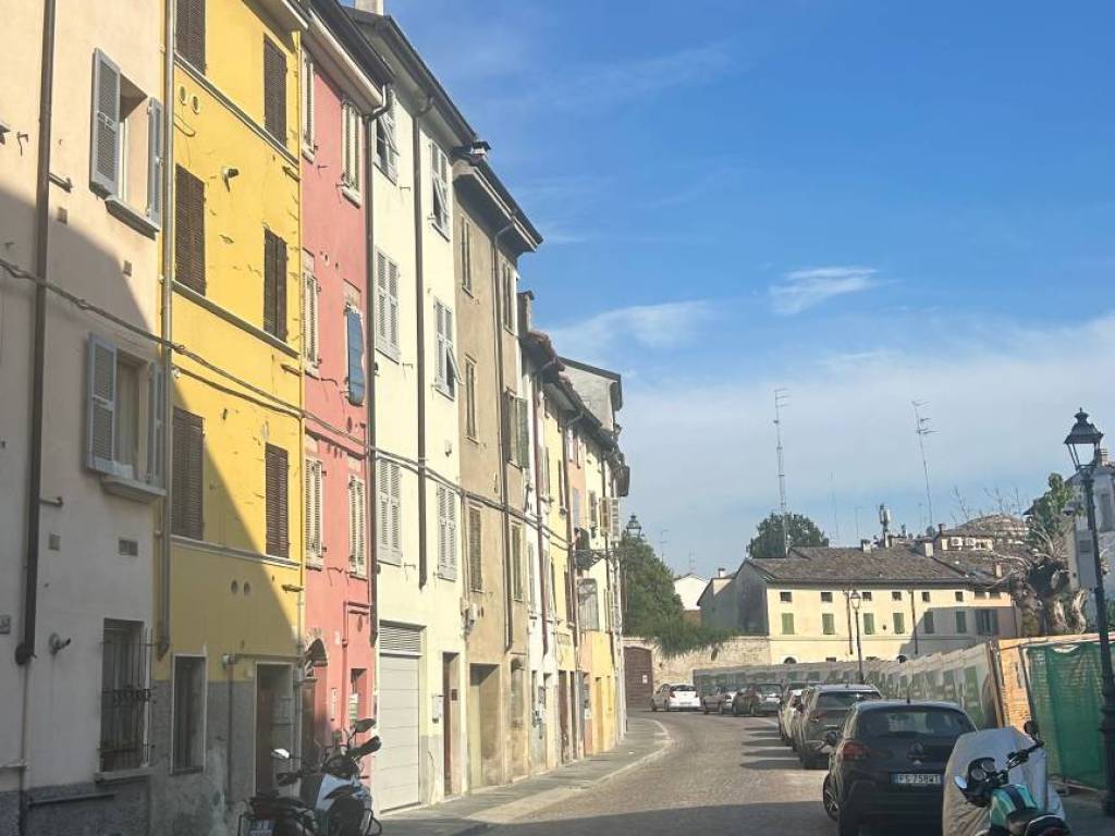 appartamento in vendita a Parma in zona Centro Storico