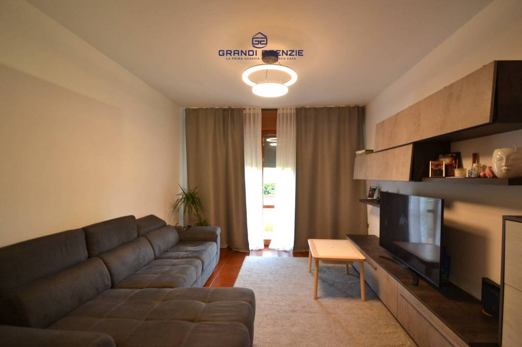 appartamento in vendita a Parma in zona Montanara
