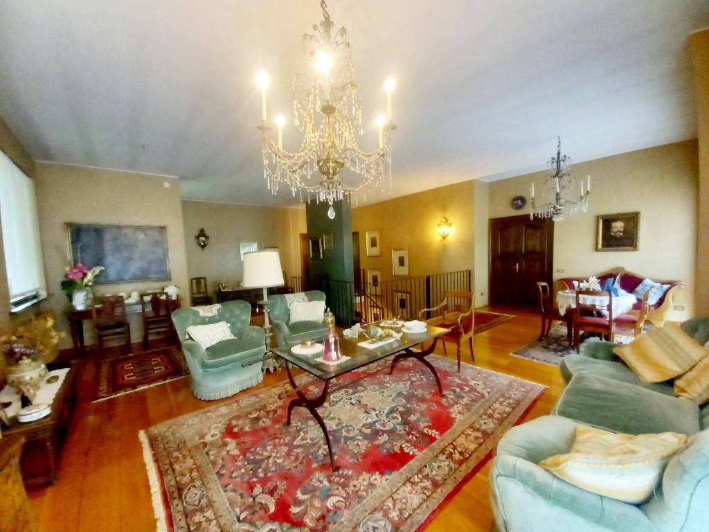 casa indipendente in vendita a Parma in zona Carignano