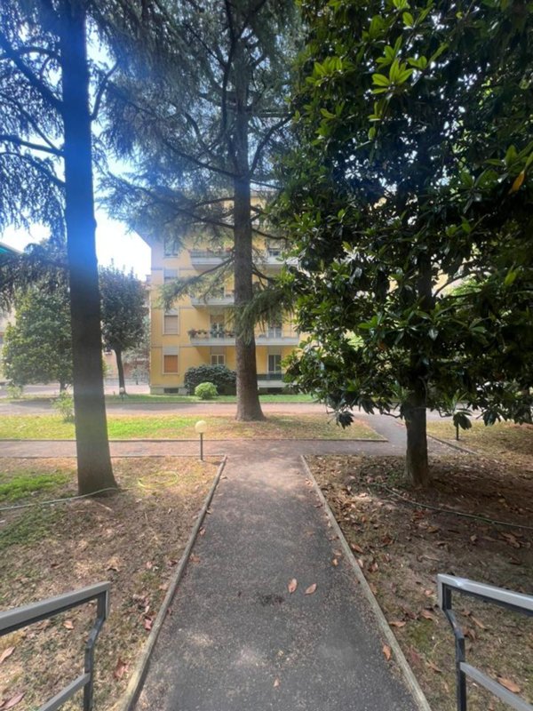 appartamento in vendita a Parma in zona Cittadella