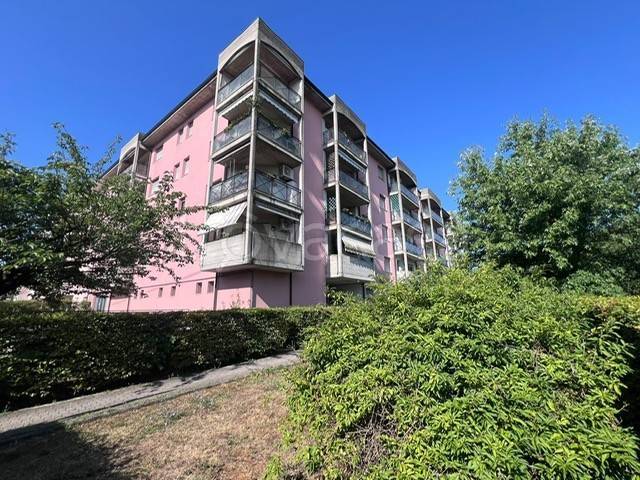 appartamento in vendita a Parma in zona San Lazzaro