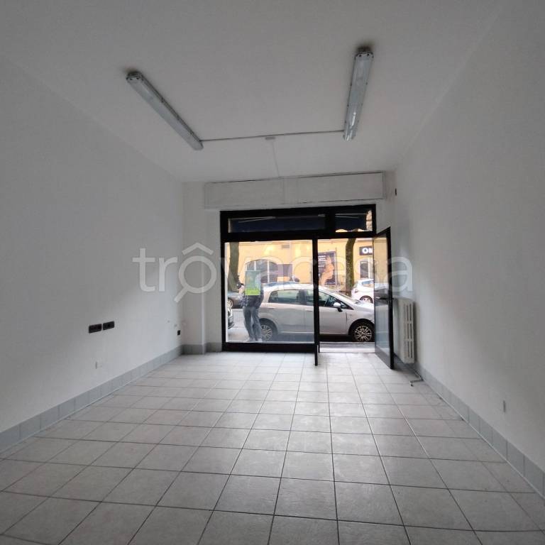 negozio in vendita a Parma in zona Centro Storico
