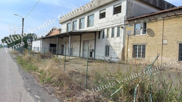 terreno edificabile in vendita a Parma in zona Gaione