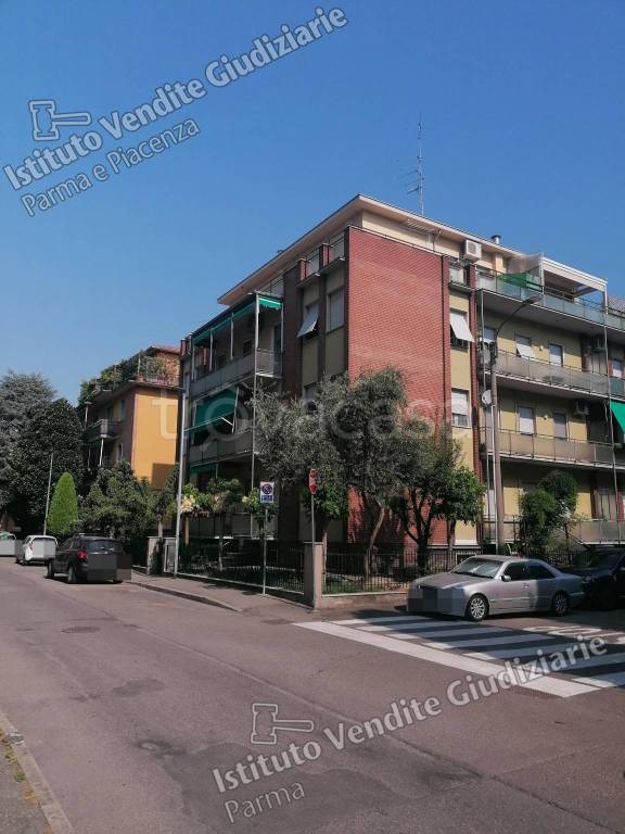 appartamento in vendita a Parma in zona San Leonardo