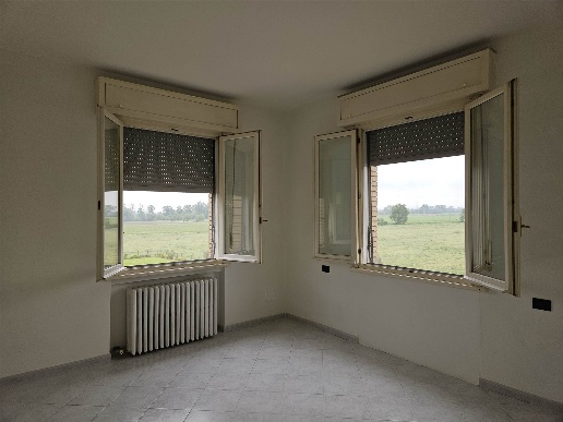 appartamento in vendita a Parma in zona Carignano