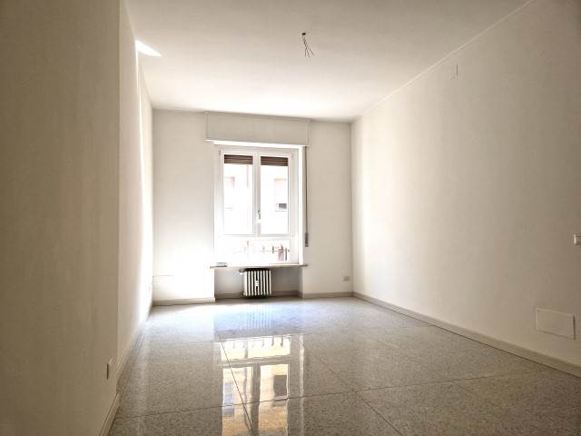 appartamento in vendita a Parma in zona Centro Storico