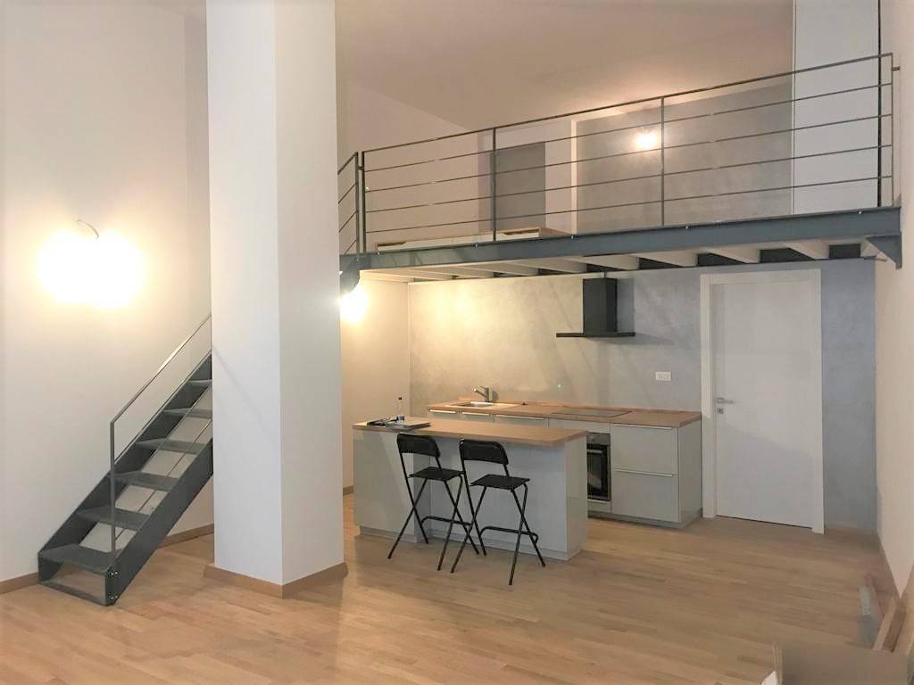 appartamento in vendita a Parma in zona Centro Storico