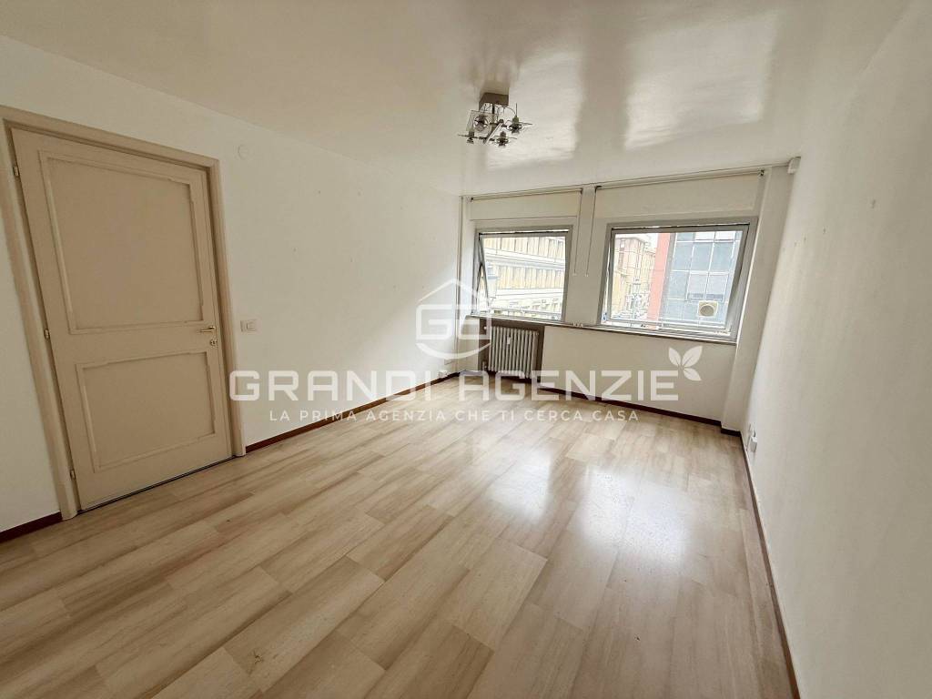 appartamento in vendita a Parma in zona Centro Storico