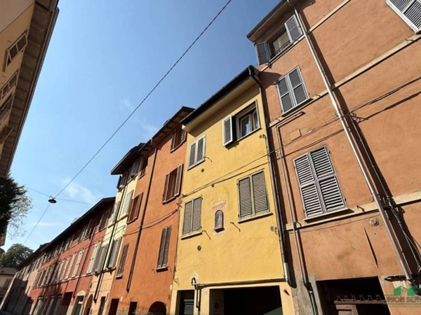 appartamento in vendita a Parma in zona Centro Storico
