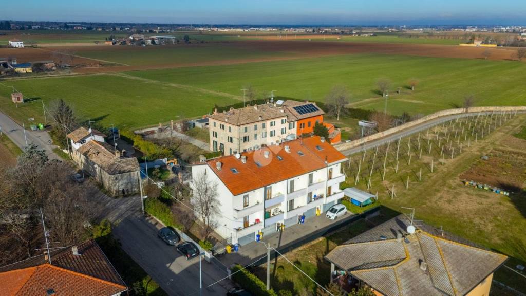 casa indipendente in vendita a Parma in zona Vigatto