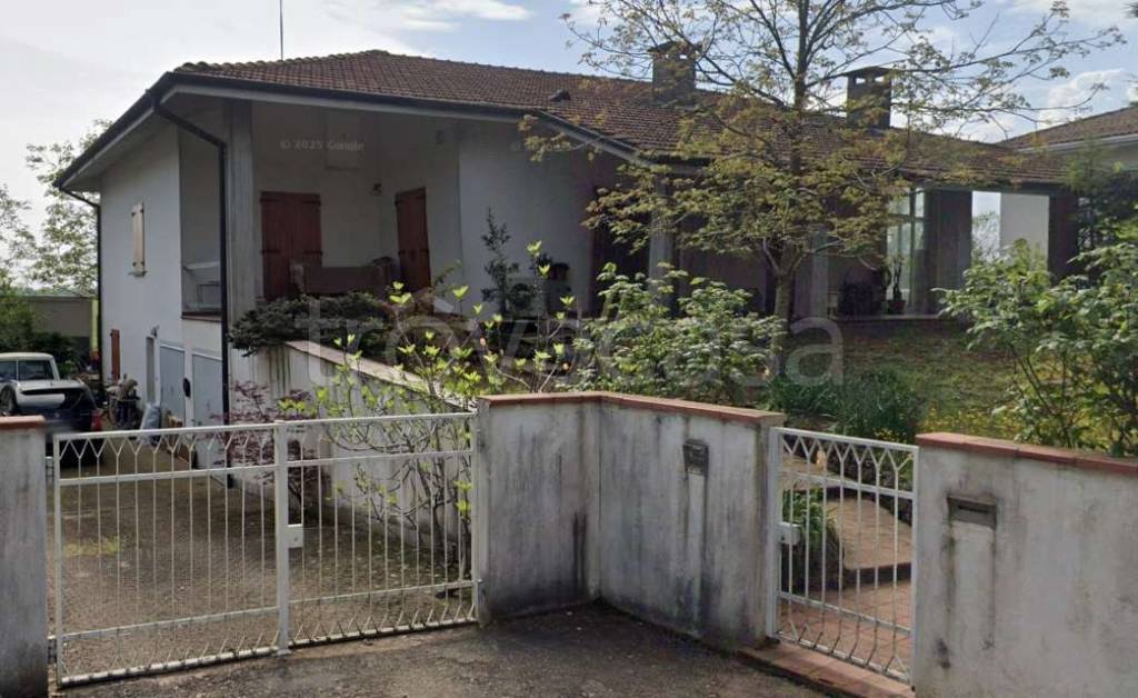 casa indipendente in vendita a Parma in zona Corcagnano