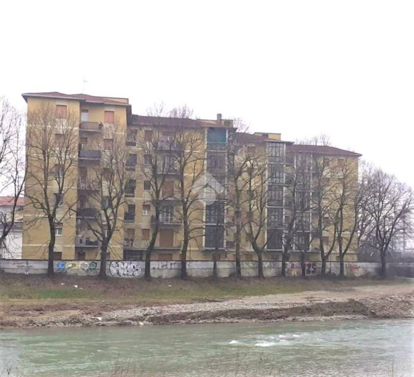 appartamento in vendita a Parma in zona Pablo