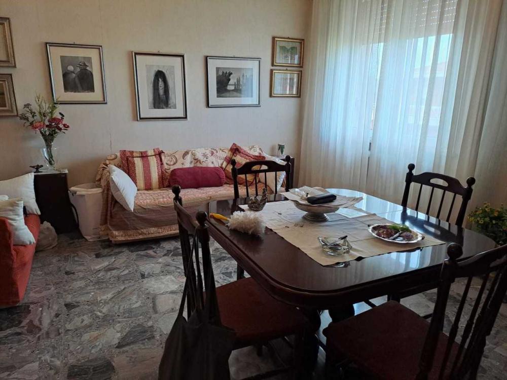 appartamento in vendita a Parma in zona San Leonardo