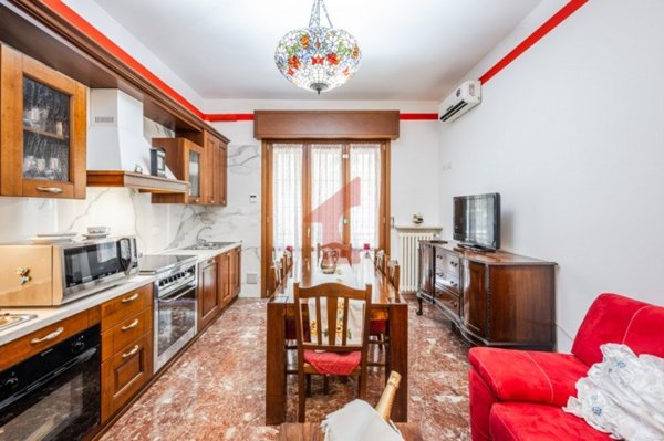appartamento in vendita a Parma in zona San Leonardo