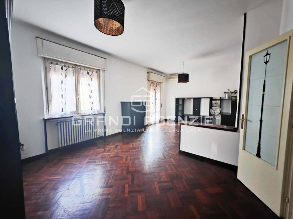 appartamento in vendita a Parma in zona Montanara