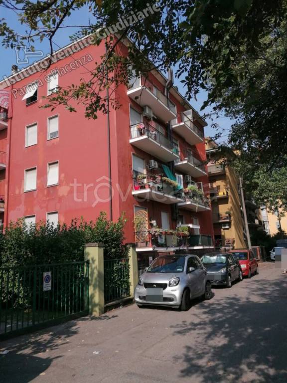 appartamento in vendita a Parma in zona San Leonardo