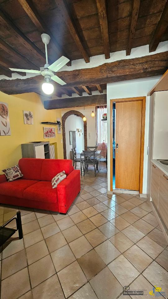 appartamento in vendita a Parma in zona Centro Storico