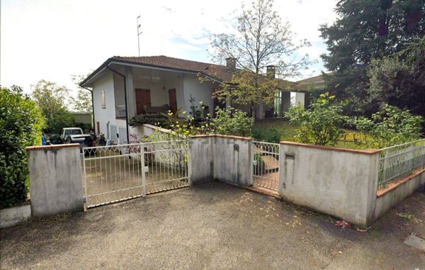 casa indipendente in vendita a Parma in zona Corcagnano