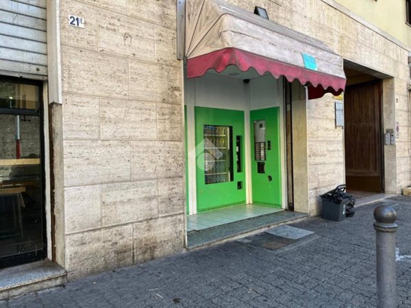 negozio in vendita a Parma in zona San Martino / Paradigna