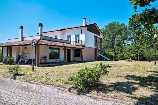 casa indipendente in vendita a Parma in zona Vicofertile