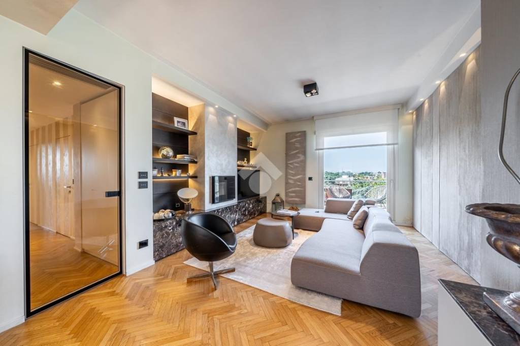 appartamento in vendita a Parma in zona Centro Storico