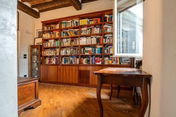 appartamento in vendita a Parma in zona Oltretorrente