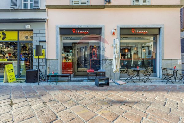 locale commerciale in vendita a Parma