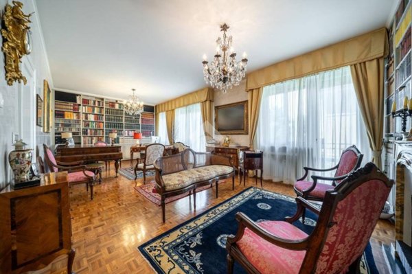 appartamento in vendita a Parma in zona Cittadella