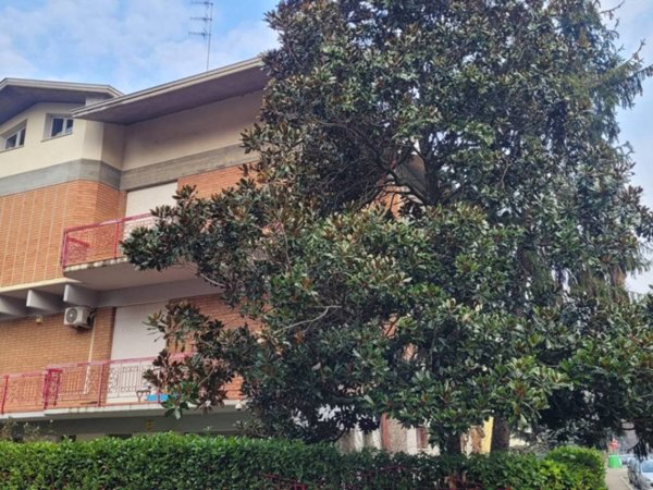 appartamento in vendita a Parma in zona San Lazzaro