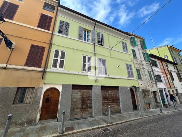 appartamento in vendita a Parma in zona Oltretorrente