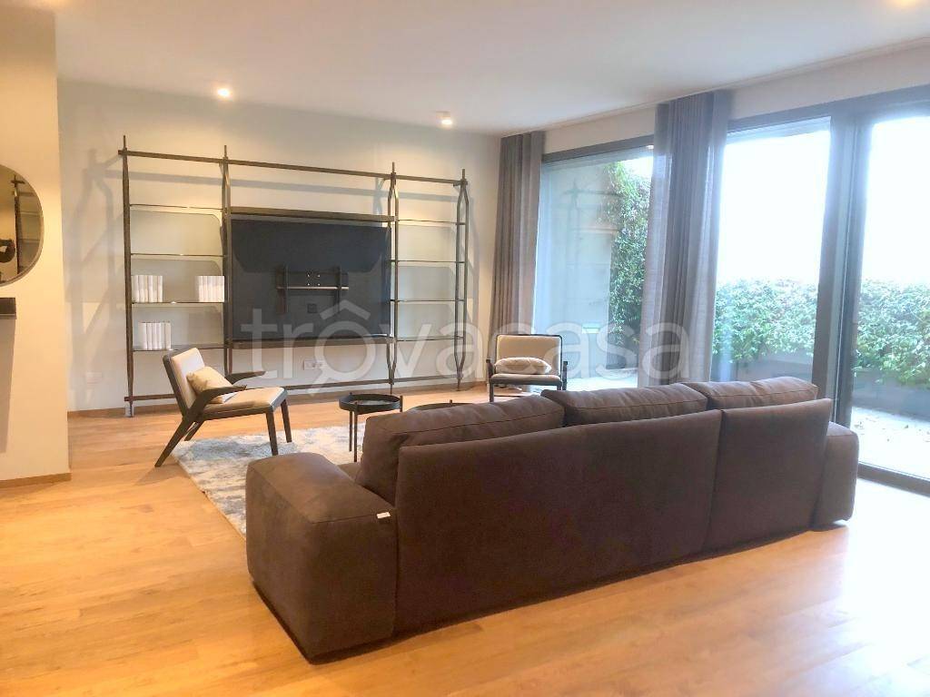 appartamento in vendita a Parma in zona Centro Storico