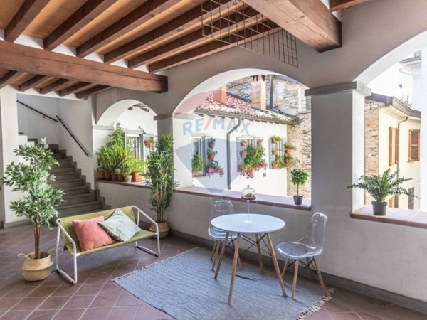 appartamento in vendita a Parma in zona Centro Storico