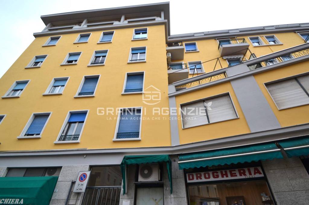 appartamento in vendita a Parma in zona Oltretorrente