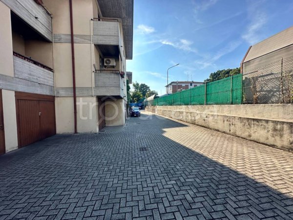 locale di sgombero in vendita a Parma in zona San Lazzaro