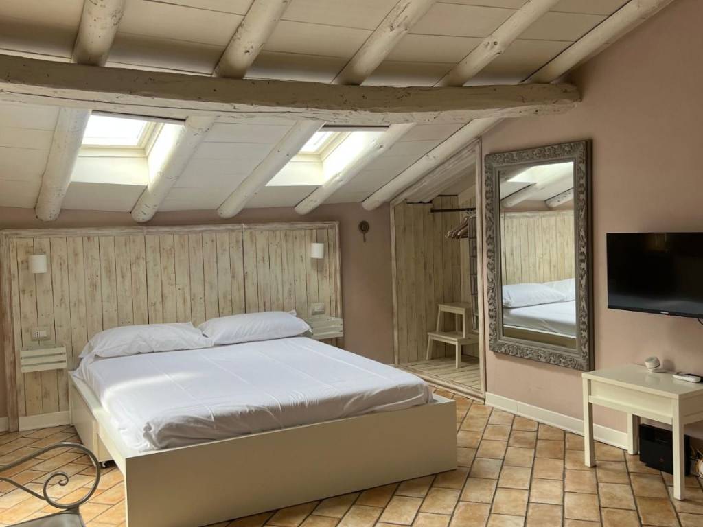 appartamento in vendita a Parma in zona Centro Storico