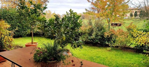 casa indipendente in vendita a Parma in zona Mariano