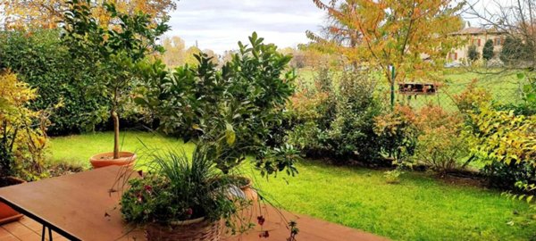 casa indipendente in vendita a Parma in zona Mariano