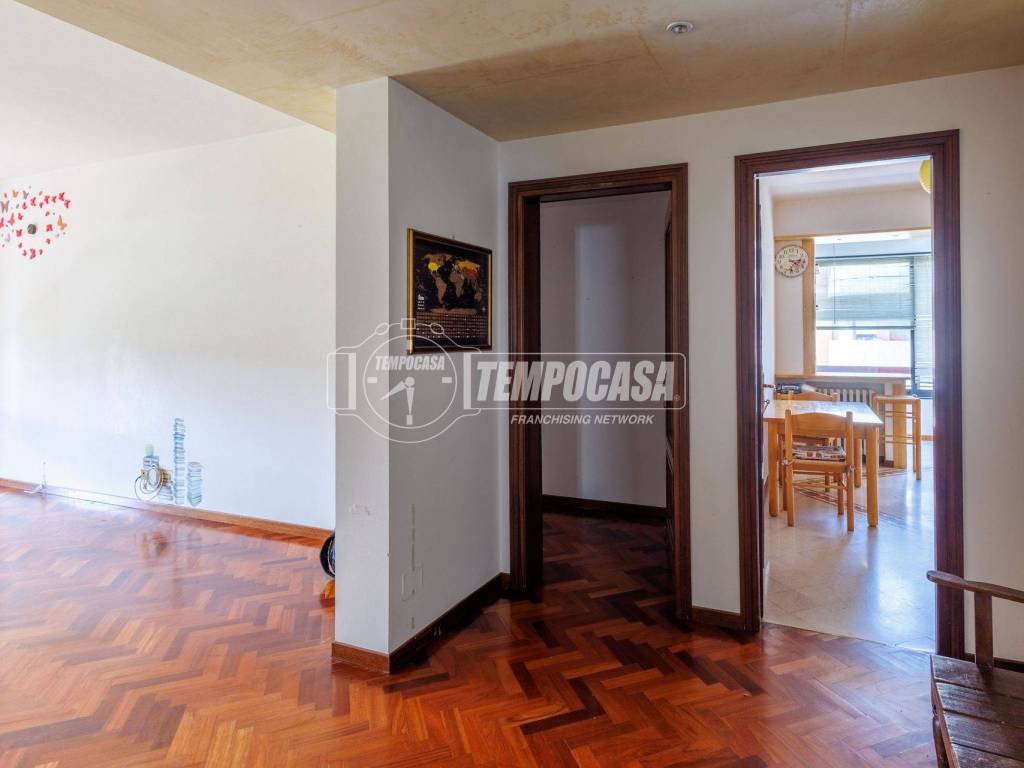 appartamento in vendita a Parma in zona Montanara