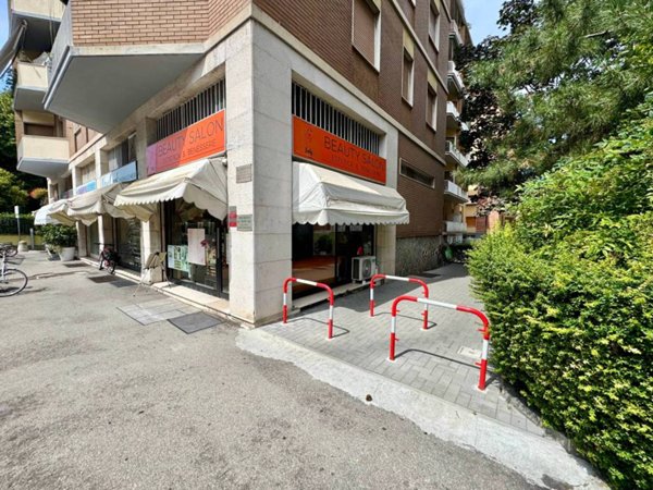 negozio in vendita a Parma in zona Cittadella